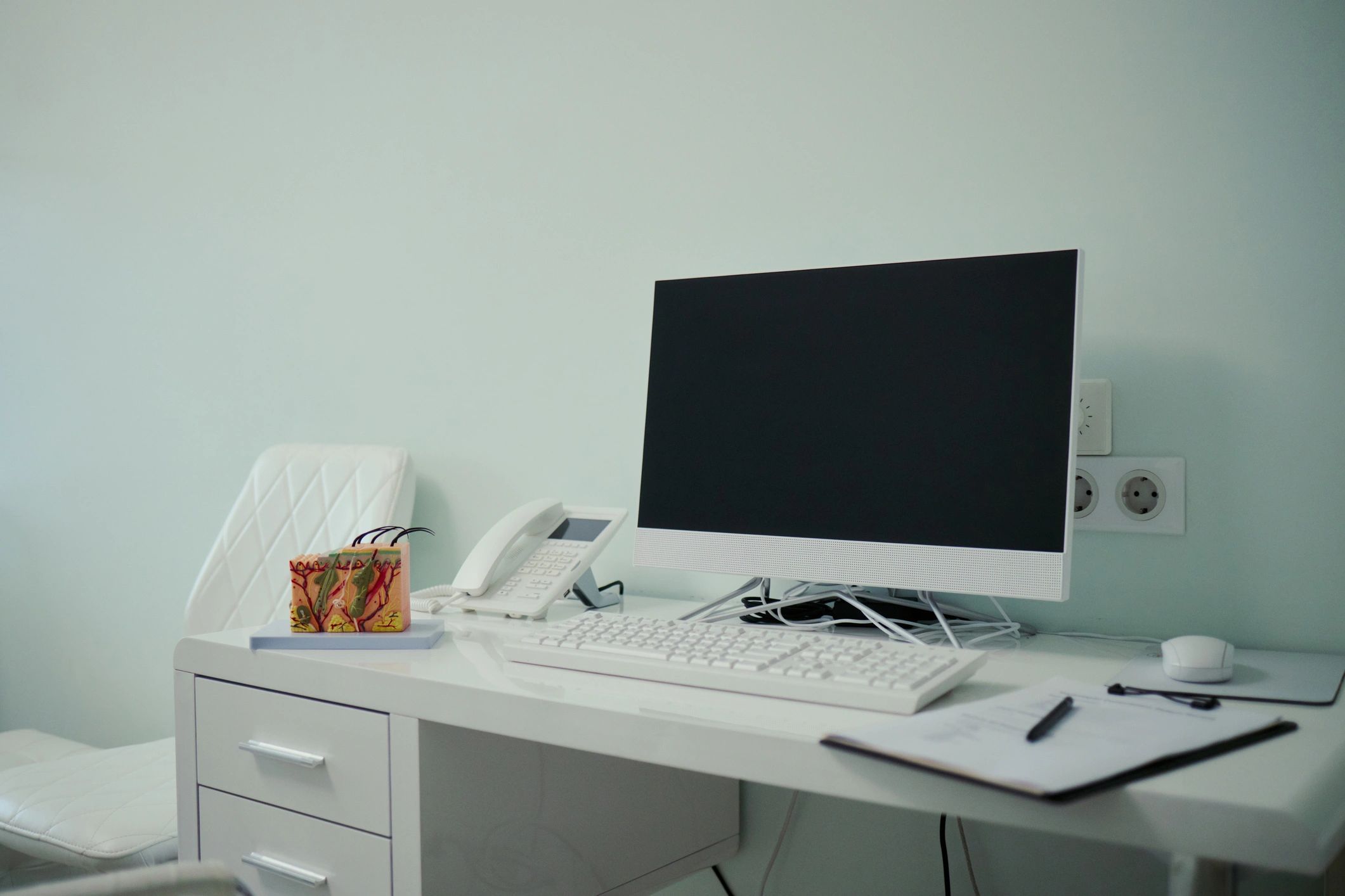 Medical office consultation workspace